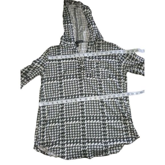 French Laundry Hooded Button Down Shirt Sz M Geometric Black And White - Picture 4 of 6